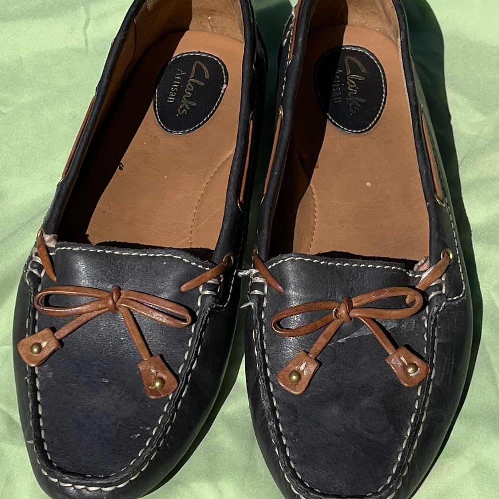 Clarks Black and Brown Leather Flats